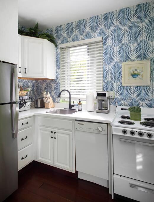 Duval Street Suite With Pool Key West Ngoại thất bức ảnh
